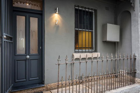 Chippendale Â· Quaint 1880â€™s Sydney Chippendale Terrace House - Accommodation in Brisbane 13