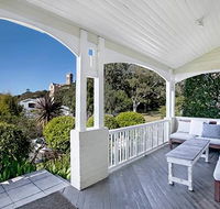 Holiday Home Fairy Bower Road Manly FAB05 - Accommodation in Brisbane
