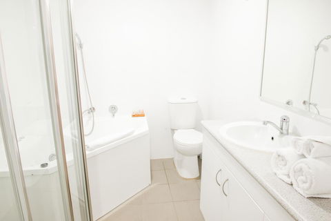 Copacabana Shores - Accommodation in Brisbane 6