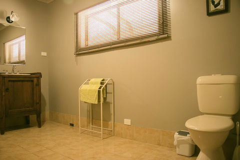 Ironstone Estate Lovedale - Accommodation in Brisbane 9