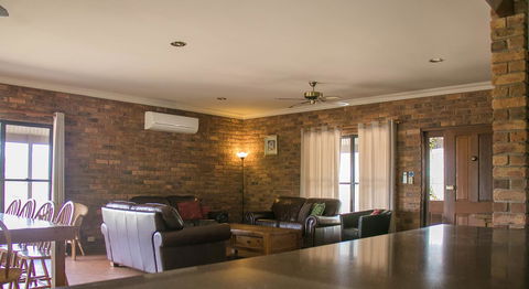 Ironstone Estate Lovedale - Accommodation in Brisbane 17