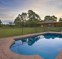 Ironstone Estate Lovedale - Accommodation in Brisbane