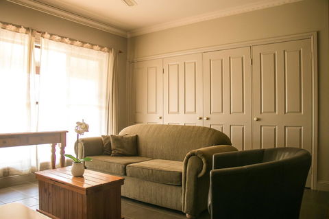 Ironstone Estate Lovedale - Accommodation in Brisbane 14