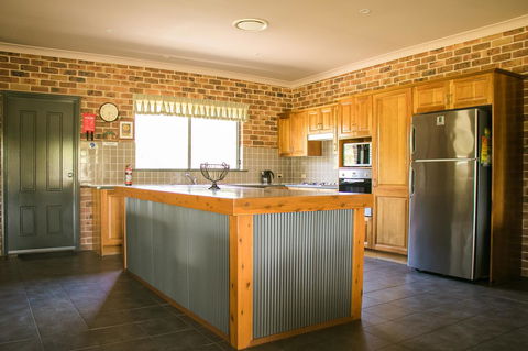 Ironstone Estate Lovedale - Accommodation in Brisbane 24