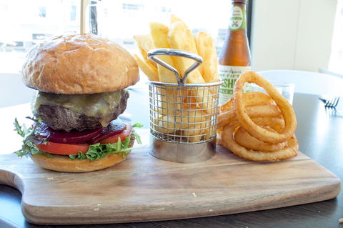 Ibis Newcastle - Accommodation in Brisbane 4
