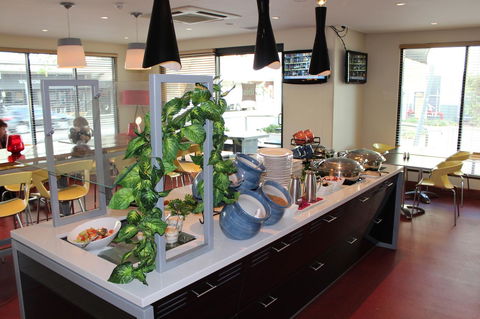 Ibis Newcastle - Accommodation in Brisbane 9