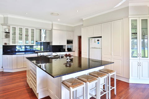 Terara Riverside Retreat - Accommodation in Brisbane 3