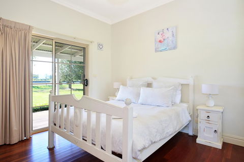Terara Riverside Retreat - Accommodation in Brisbane 14
