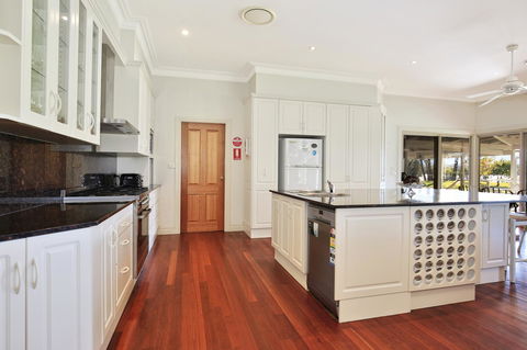 Terara Riverside Retreat - Accommodation in Brisbane 8
