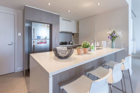 Two Bedders Apartment With Stunning Water View - Accommodation in Brisbane 16