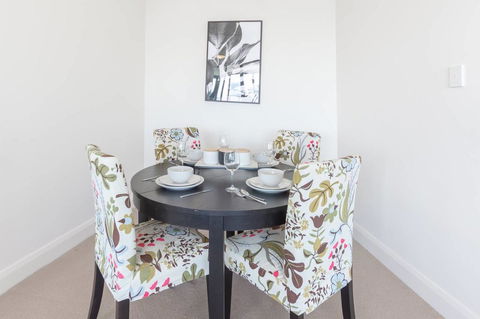 Two Bedders Apartment With Stunning Water View - Accommodation in Brisbane 17