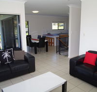 Breakaway 11 Scott Street - Accommodation in Brisbane