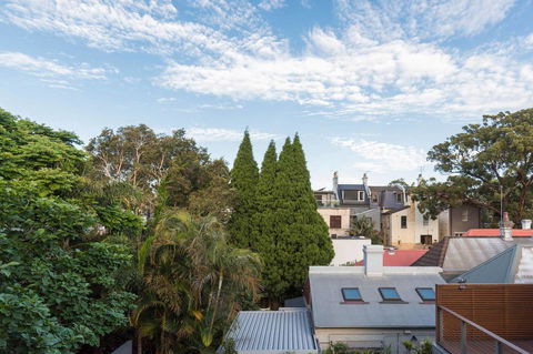 Nobbs Â· Executive 2 Storey Sydney Apartment With Pool - Accommodation in Brisbane 17