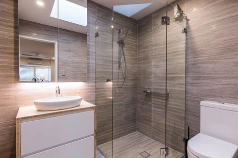 Nobbs Â· Executive 2 Storey Sydney Apartment With Pool - Accommodation in Brisbane 7