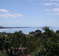 Coastwatch 26 Comara Terrace - Accommodation in Brisbane