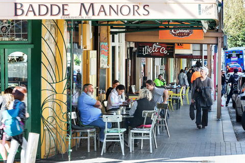 Glebe Self-Contained Modern One-Bedroom Apartments - Accommodation in Brisbane 1