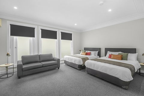 Horse And Jockey Hotel Homebush - Accommodation in Brisbane 0