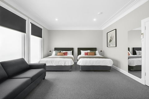 Horse And Jockey Hotel Homebush - Accommodation in Brisbane 1