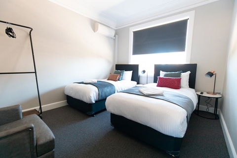 Horse And Jockey Hotel Homebush - Accommodation in Brisbane 7