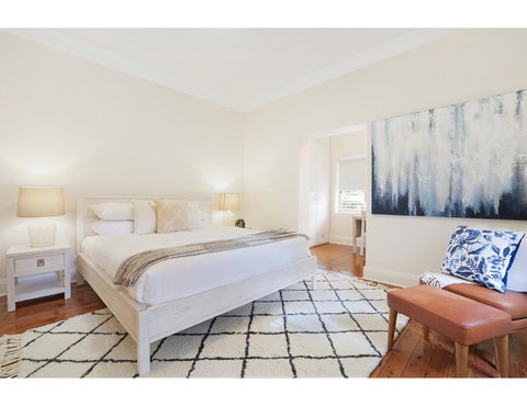 Huge Garden Apartment In The Heart Of Bondi Beach - Accommodation in Brisbane 1