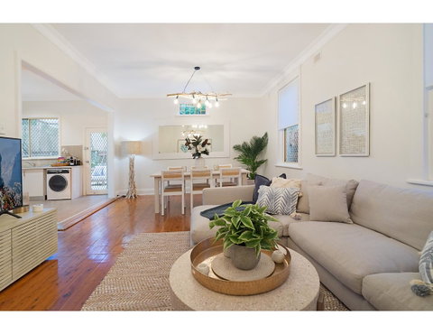 Huge Garden Apartment In The Heart Of Bondi Beach - Accommodation in Brisbane 6