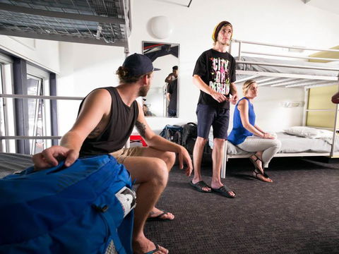 Railway Square YHA - Accommodation in Brisbane 1