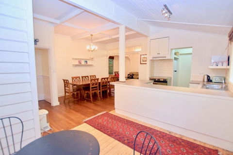 Dangal Gardens - Accommodation in Brisbane 14