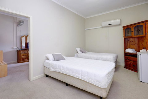 Lakes And Ocean Hotel Forster - Accommodation in Brisbane 4