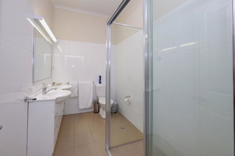 Lakes And Ocean Hotel Forster - Accommodation in Brisbane 2