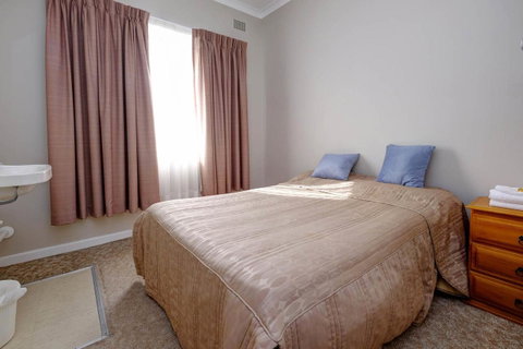 Lakes And Ocean Hotel Forster - Accommodation in Brisbane 10