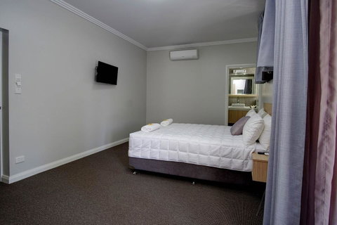 Lakes And Ocean Hotel Forster - Accommodation in Brisbane 17