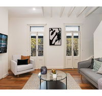 Walk to the city from this renovated heritage gem - Accommodation in Brisbane