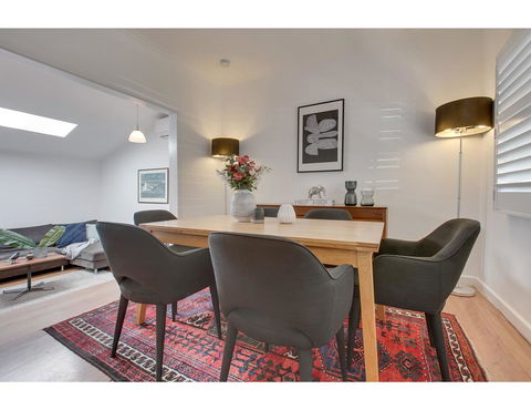 Spacious Cottage With Views, 10 Mins From The City - Accommodation in Brisbane 6