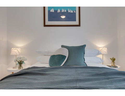 Spacious Cottage With Views, 10 Mins From The City - Accommodation in Brisbane 11