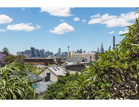 Spacious Cottage With Views, 10 Mins From The City - Accommodation in Brisbane 21