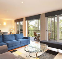 Villa De Saran located within Cypress Lakes - Accommodation in Brisbane