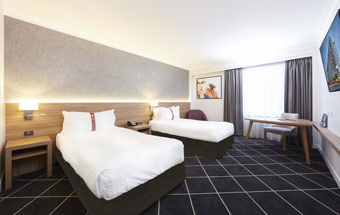 Furama Darling Harbour - Accommodation in Brisbane 4