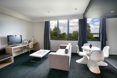 Alpha Hotel Eastern Creek - Accommodation in Brisbane 12