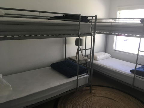 Tomaree Lodge - Accommodation in Brisbane 4