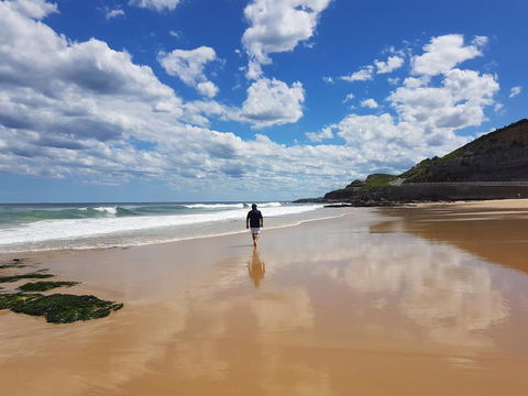 Arena Luxury Beachfront Apartment - Accommodation in Brisbane 0