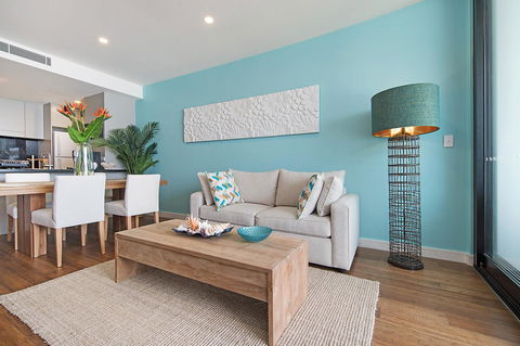 Arena Luxury Beachfront Apartment - Accommodation in Brisbane 37
