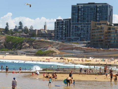 Arena Luxury Beachfront Apartment - Accommodation in Brisbane 10