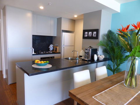 Arena Luxury Beachfront Apartment - Accommodation in Brisbane 17
