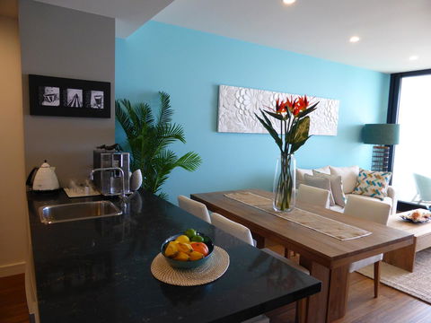 Arena Luxury Beachfront Apartment - Accommodation in Brisbane 35