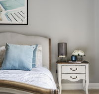 The Spa Cottage with HotTub Netflix  Stan - Accommodation in Brisbane