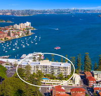 Grande Esplanade Studio - Accommodation in Brisbane