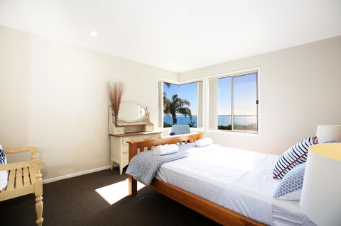 Seaglass - Stunning Views Of Jervis Bay - Accommodation in Brisbane 11