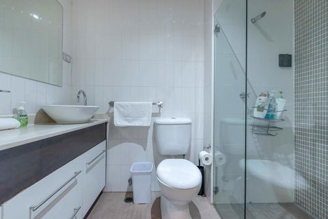 2 Bed House + Loft In Pyrmont - Accommodation in Brisbane 15