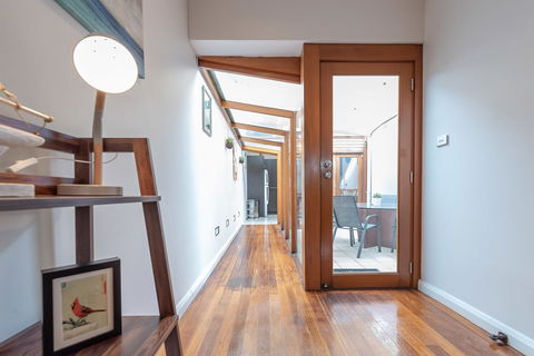 2 Bed House + Loft In Pyrmont - Accommodation in Brisbane 7