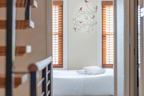 2 Bed House + Loft In Pyrmont - Accommodation in Brisbane 12